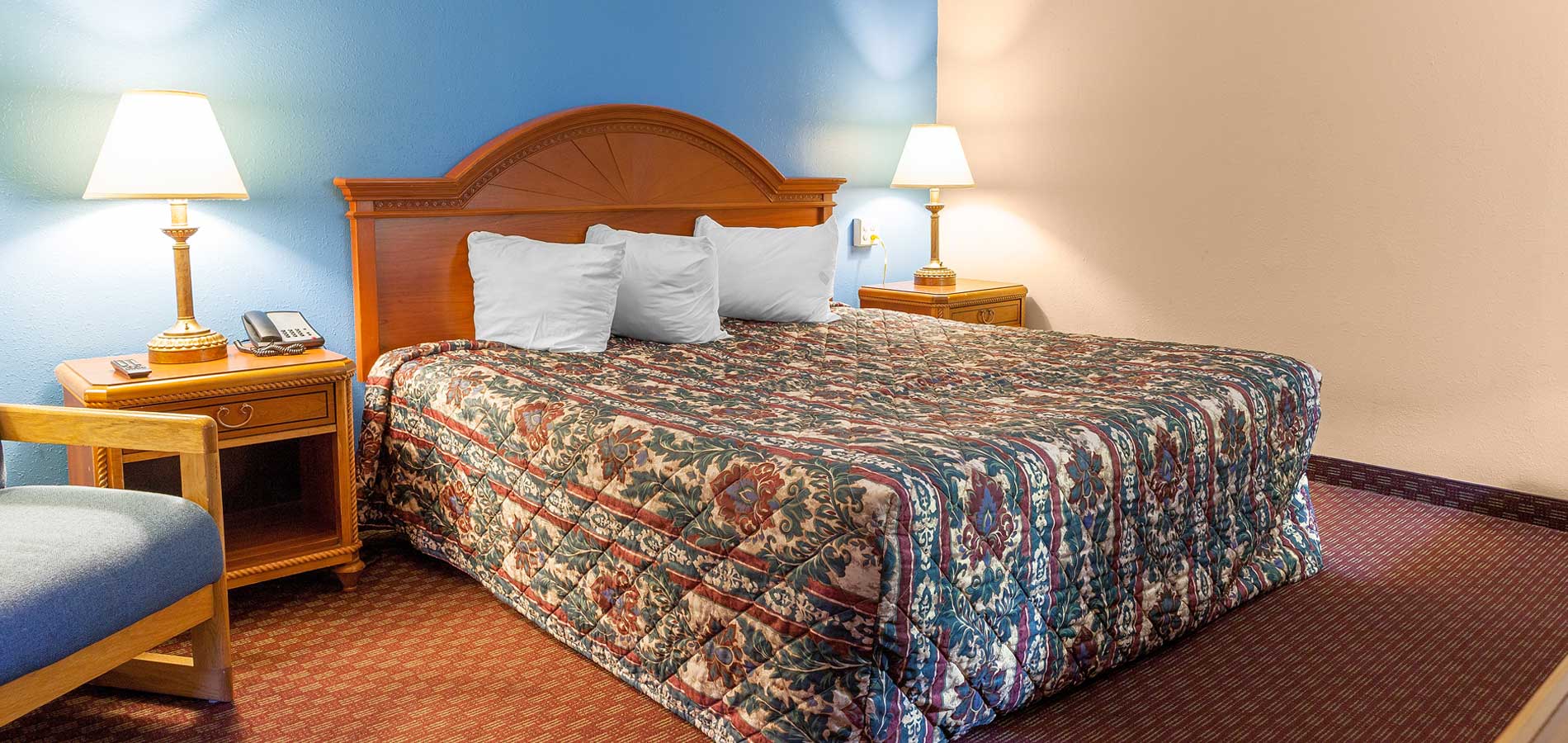 WELCOME TO ECONOMY INN AND SUITES IN HENDERSON, KENTUCKY