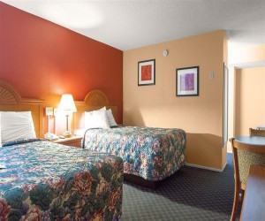 2 Double Beds Standard Smoking