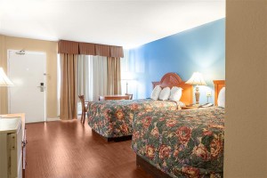 2 Double Beds Accessible Non Smoking